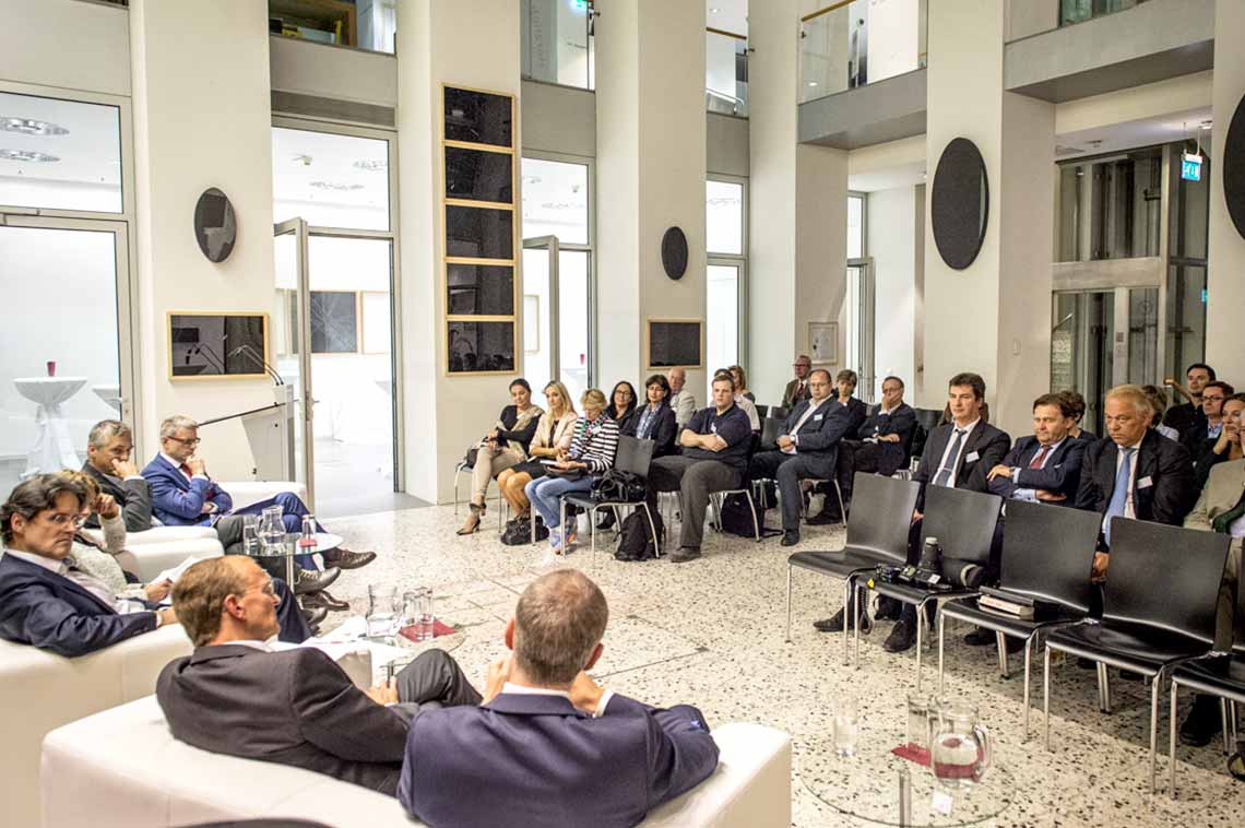 Podiumsdiskussion: Finanzjournalisten – eine aussterbende Species? – Veranstaltungsfoto 2